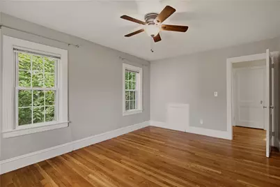 10 Loxley Road, Providence, RI 02908 - Photo 16