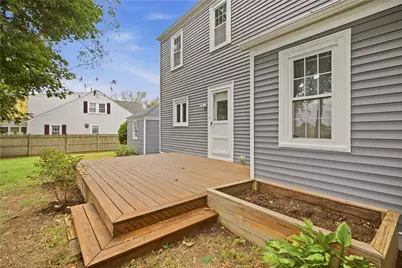 10 Loxley Road, Providence, RI 02908 - Photo 28
