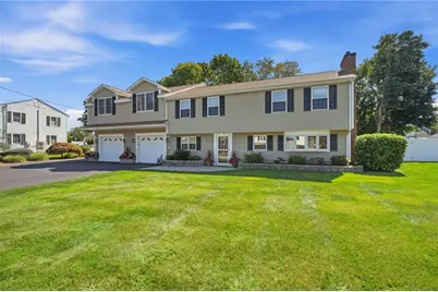 4 Roosevelt Drive, Bristol, RI 02809 - Photo 1