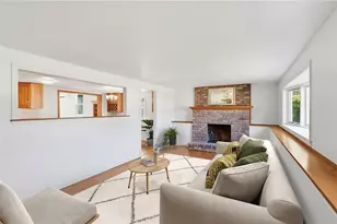 4 Roosevelt Dr, Bristol, RI 02809 - Photo 4