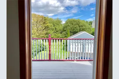 673 Aquidneck Avenue, Middletown, RI 02842 - Photo 16