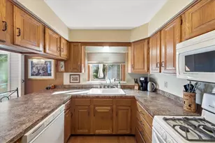 125 Smith Ave, Smithfield, RI 02828 - Photo 14