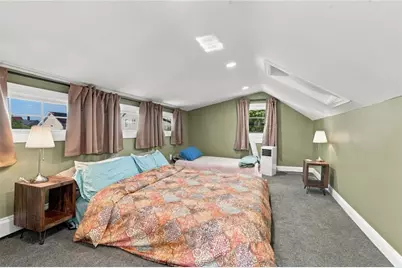 55 Boutwell Street, Pawtucket, RI 02860 - Photo 8