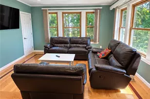 97 Clyde St, West Warwick, RI 02893 - Photo 4