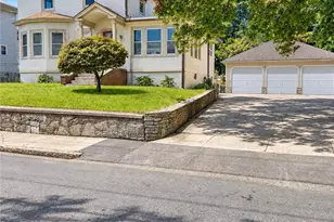 97 Clyde St, West Warwick, RI 02893 - Photo 2