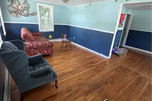 249 Pleasant St, Pawtucket, RI 02860 - Photo 4