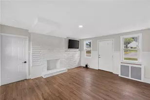 58 Earl St, West Warwick, RI 02893 - Photo 20