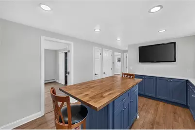 58 Earl Street, West Warwick, RI 02893 - Photo 10