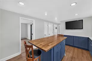 58 Earl St, West Warwick, RI 02893 - Photo 10