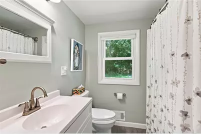 42 Sherman Avenue, South Kingstown, RI 02892 - Photo 18