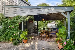 10 Washington St, Jamestown, RI 02835 - Photo 2