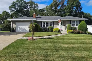 94 Coolspring Dr, Cranston, RI 02920 - Photo 1