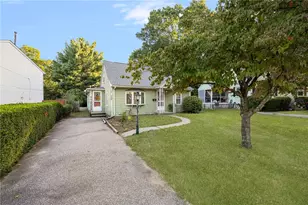 494 Church Ave, Warwick, RI 02889 - Photo 2