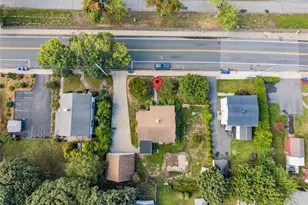 10 Pawtucket Ave, East Providence, RI 02916 - Photo 32