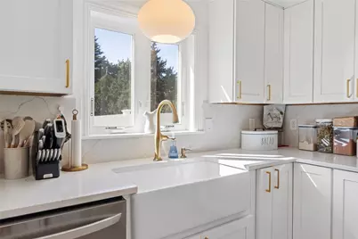 2640 Diamond Hill Road, Cumberland, RI 02864 - Photo 18