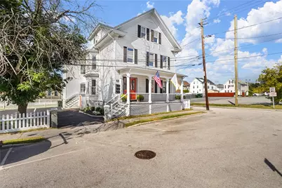 37 Lincoln Avenue #3, Bristol, RI 02809 - Photo 4