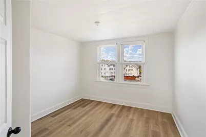 37 Lincoln Avenue #3, Bristol, RI 02809 - Photo 18