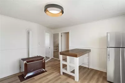 37 Lincoln Avenue #3, Bristol, RI 02809 - Photo 8