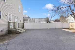 180 Berkshire St, Providence, RI 02908 - Photo 16