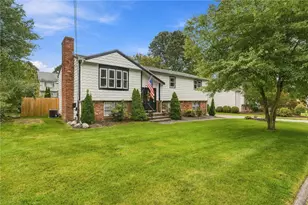 7 Cindy Cir, Johnston, RI 02919 - Photo 1