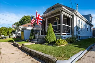 27 Cecile St, Lincoln, RI 02865 - Photo 2