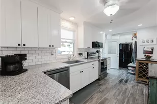 27 Cecile St, Lincoln, RI 02865 - Photo 12
