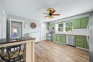 78 Newbury Ave, Woonsocket, RI 02895 - Photo 12