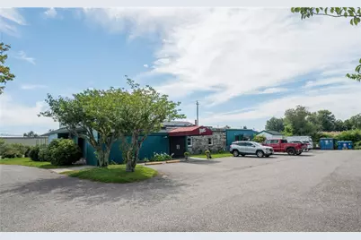 102 Connell Highway, Newport, RI 02840 - Photo 18