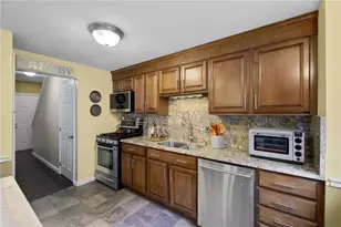 2304 Pinewood Dr, Smithfield, RI 02917 - Photo 4