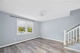 10 Burleigh St, Providence, RI 02904 - Photo 12