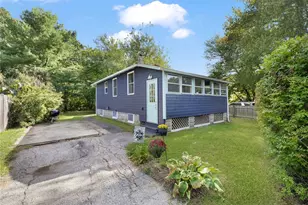 86 Oakside St, Warwick, RI 02889 - Photo 1