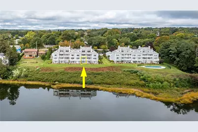 152 Crompton Avenue #18, East Greenwich, RI 02818 - Photo 2