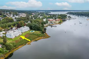 152 Crompton Ave, East Greenwich, RI 02818 - Photo 1