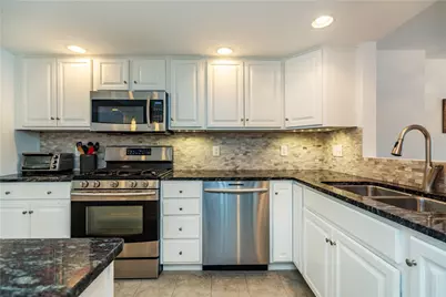 152 Crompton Avenue #18, East Greenwich, RI 02818 - Photo 12