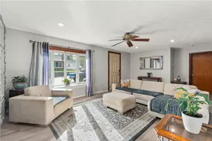 30 Lockwood Rd, Cumberland, RI 02864 - Photo 6