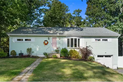 30 Lockwood Road, Cumberland, RI 02864 - Photo 2