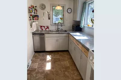 307 Winchester Drive, South Kingstown, RI 02879 - Photo 6