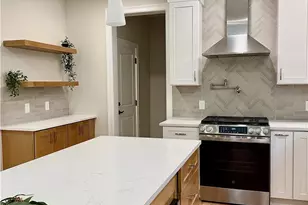 11 Harmony Ln, Exeter, RI 02822 - Photo 2