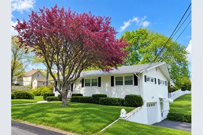 15 Spruce Street, Lincoln, RI 02838 - Photo 2