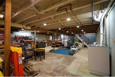 17 Academy Avenue, Bristol, RI 02809 - Photo 32