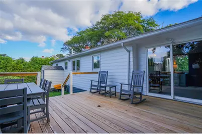 17 Academy Avenue, Bristol, RI 02809 - Photo 28