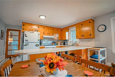 17 Academy Avenue, Bristol, RI 02809 - Photo 18