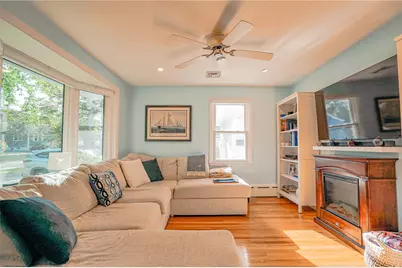 17 Academy Avenue, Bristol, RI 02809 - Photo 14