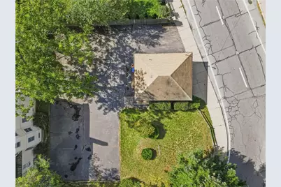 215 Waterman Avenue, East Providence, RI 02914 - Photo 4