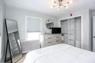 14 Brinley St, Newport, RI 02840 - Photo 10