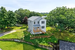 34 Vine St, West Warwick, RI 02893 - Photo 30