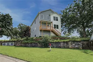 34 Vine St, West Warwick, RI 02893 - Photo 28