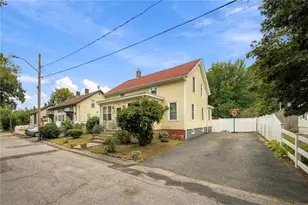 9 Pond Ave, Lincoln, RI 02865 - Photo 2