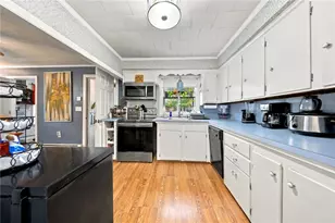 9 Pond Ave, Lincoln, RI 02865 - Photo 10