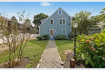 9 Cutter Street, Jamestown, RI 02835 - Photo 1
